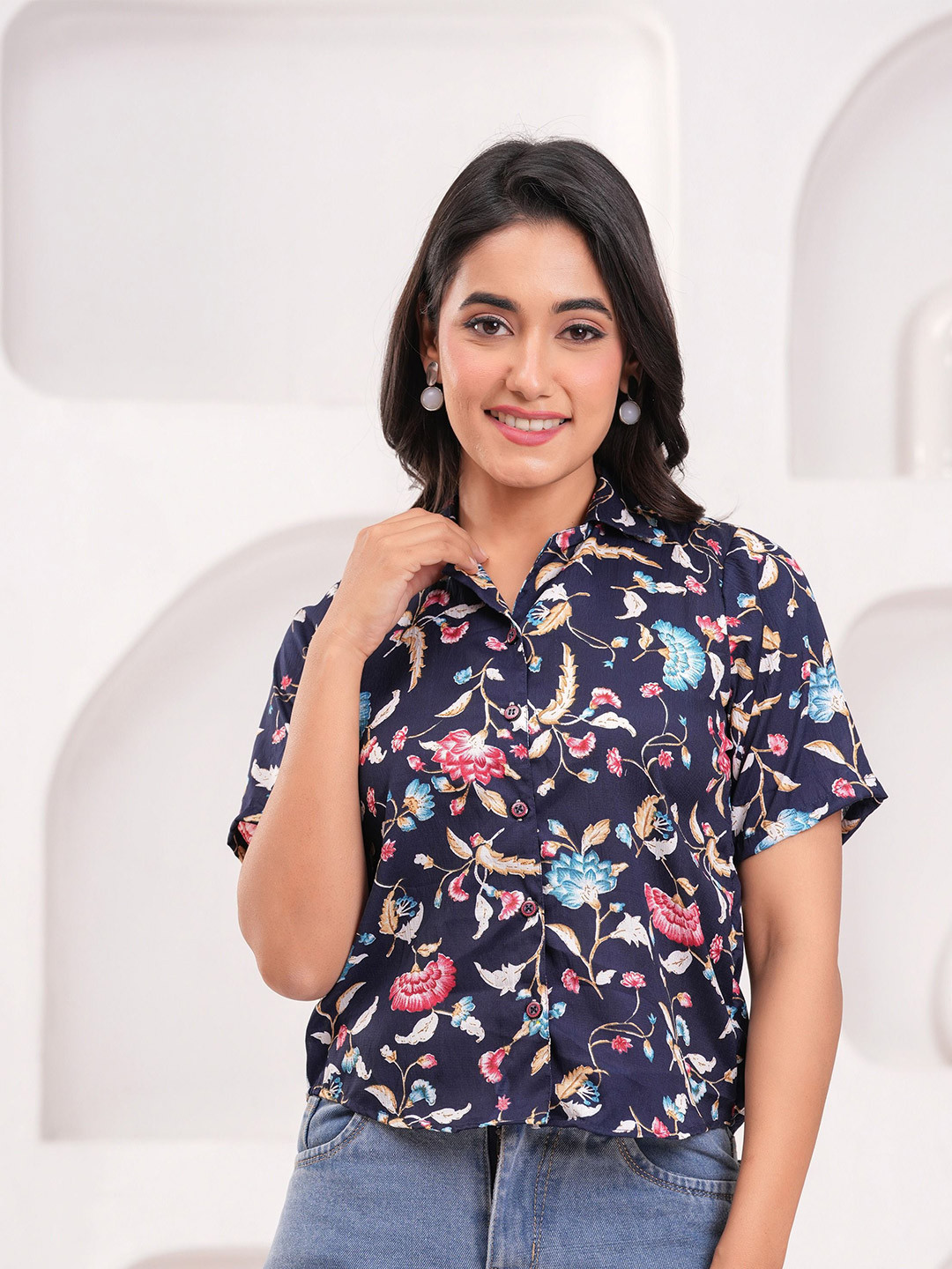 CELEBRAVO Floral Print Georgette Crop Top