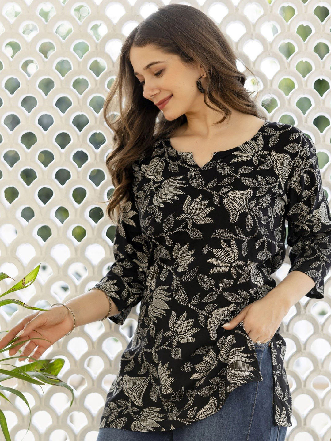 HYTEN Floral Printed Kurti