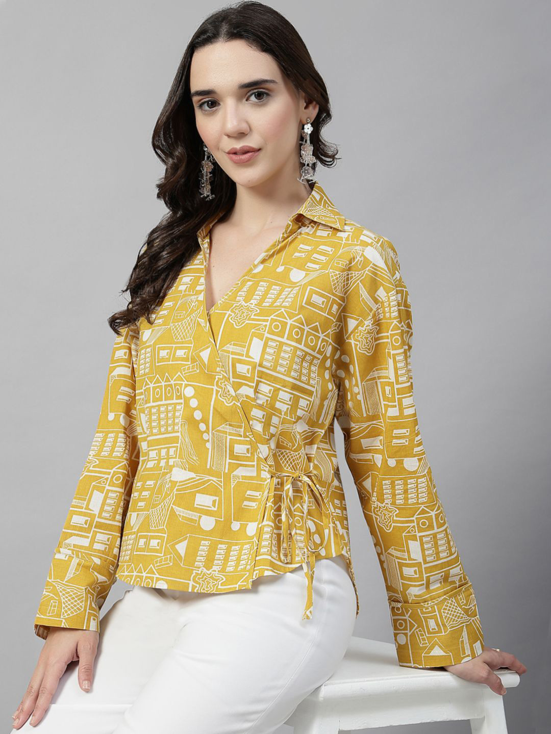 QOMN Women Geometric Printed Cotton Wrap Top