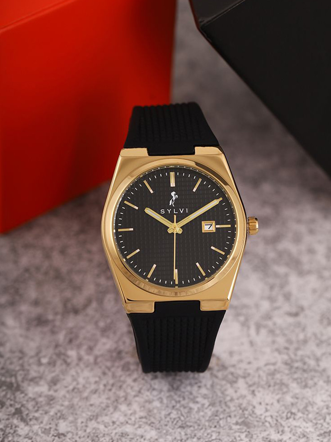 Sylvi Men Patterned Dial & Straps Analogue Multi Function Watch Pro-Blk-gold-Blk-PU