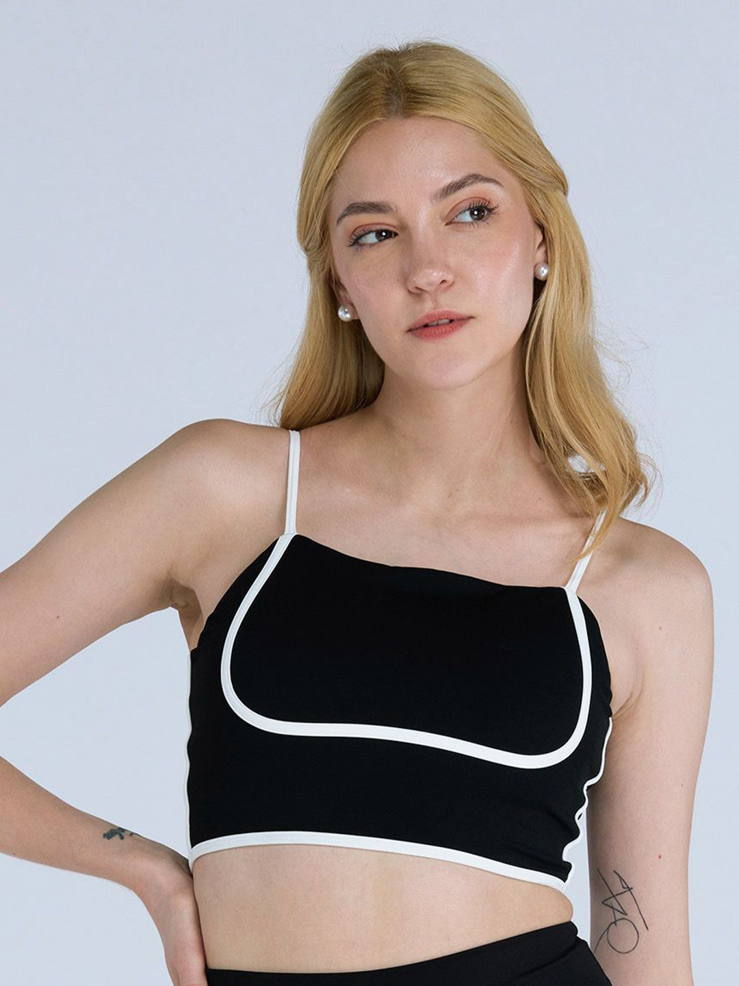 CAVA Black Contrast Trim Top