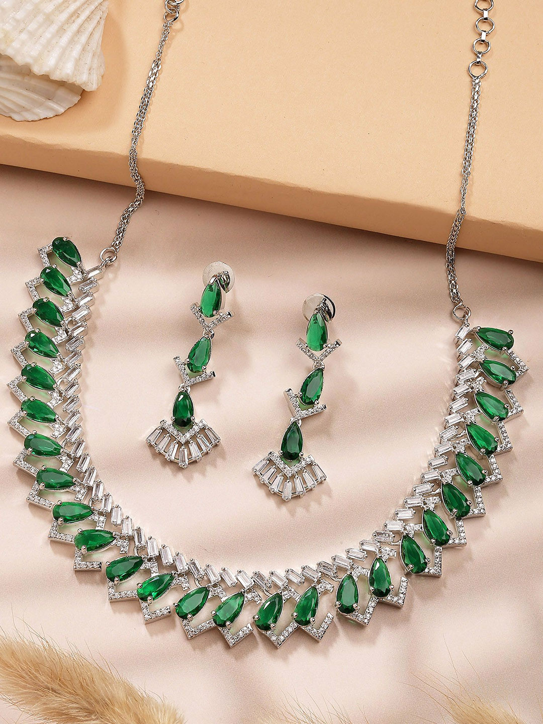 KARATCART Sparkling Green & White American Diamond Necklace Set