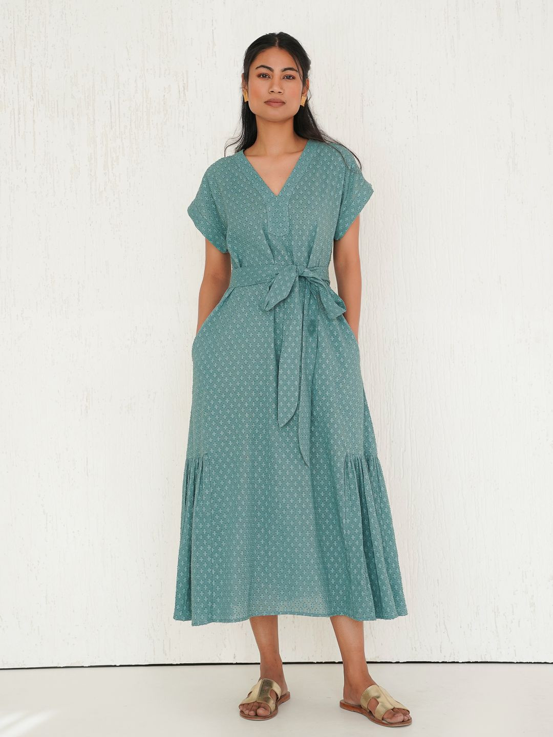 Tailor Didi Women Self Design V-Neck Fit & Flare Midi Dress With Belt