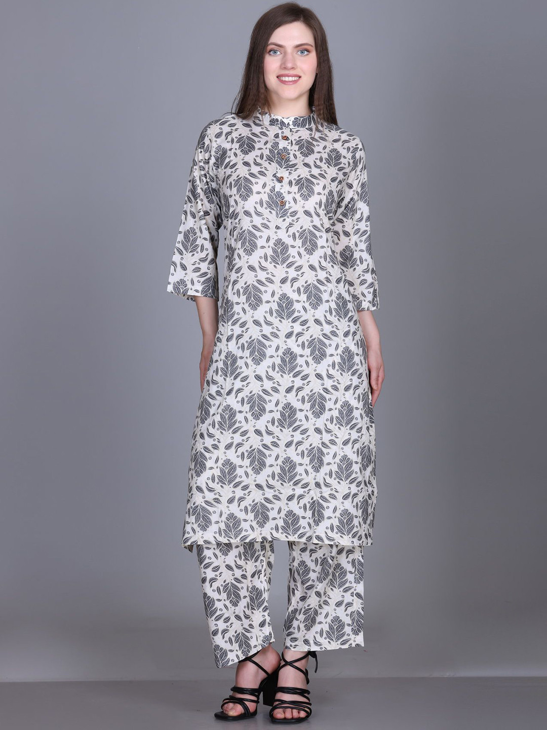 TRUDO Women Floral Printed Regular Pure Cotton Kurta with Palazzos