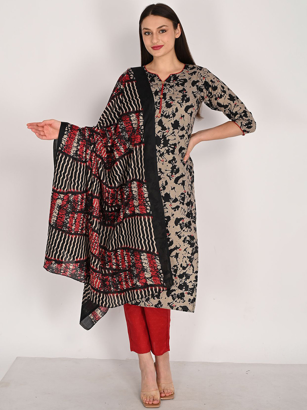 KALINI Women Printed Regular Kurti with Pyjamas & With Dupatta