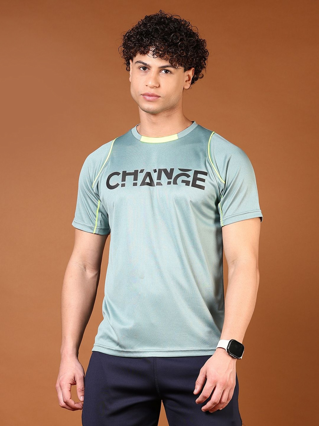 LIMEROAD Men Typography Applique T-shirt