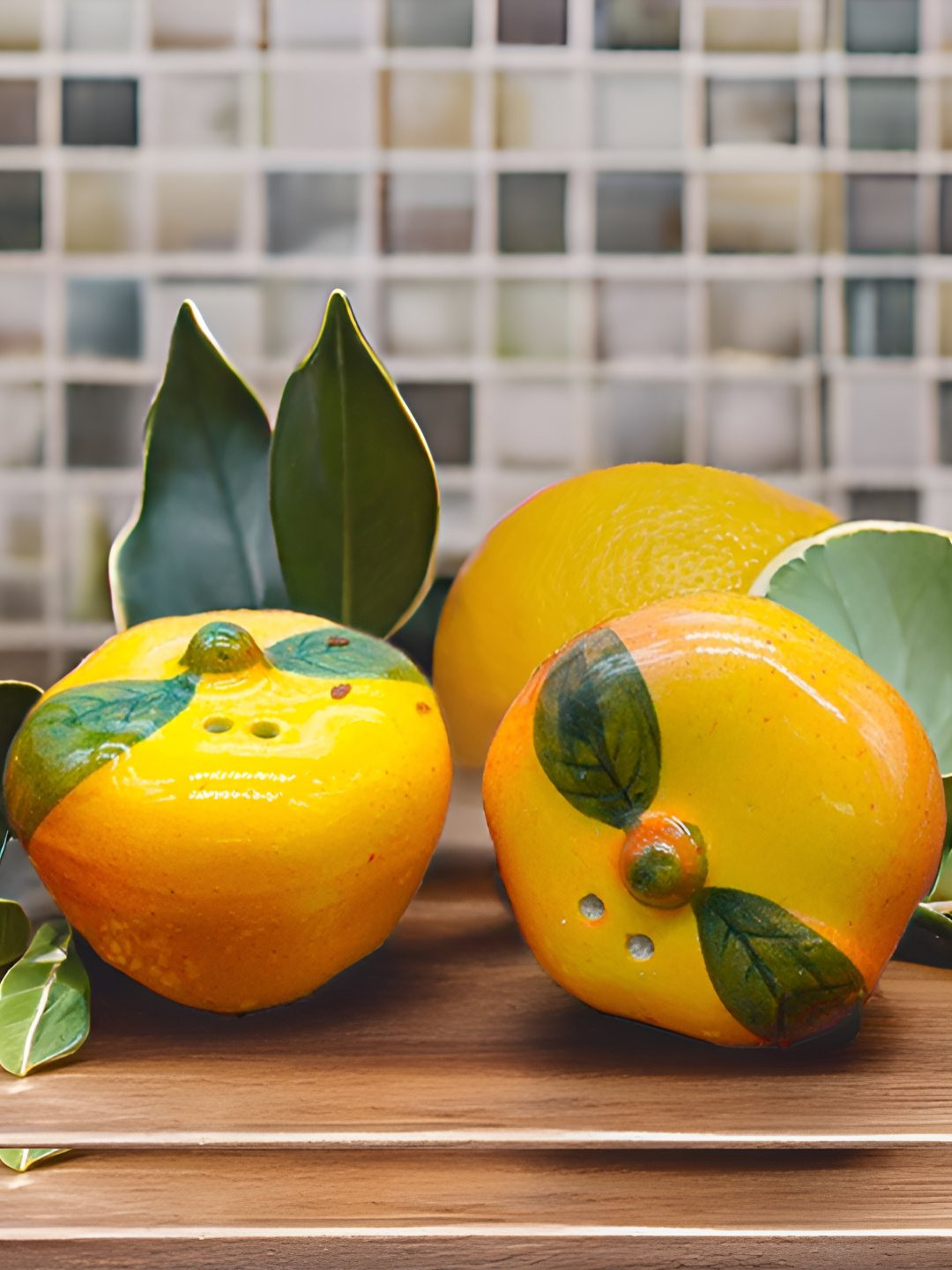 Kraftlik Handicraft Red & Yellow 2 Pieces Ceramic Salt & Pepper Shakers