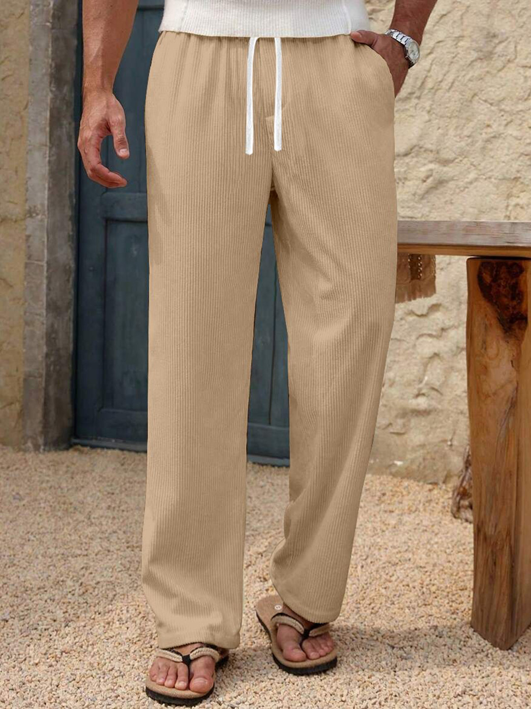 RAJOVATI Men Solid Loose Fit Mid-Rise Flat-Front Regular Trousers