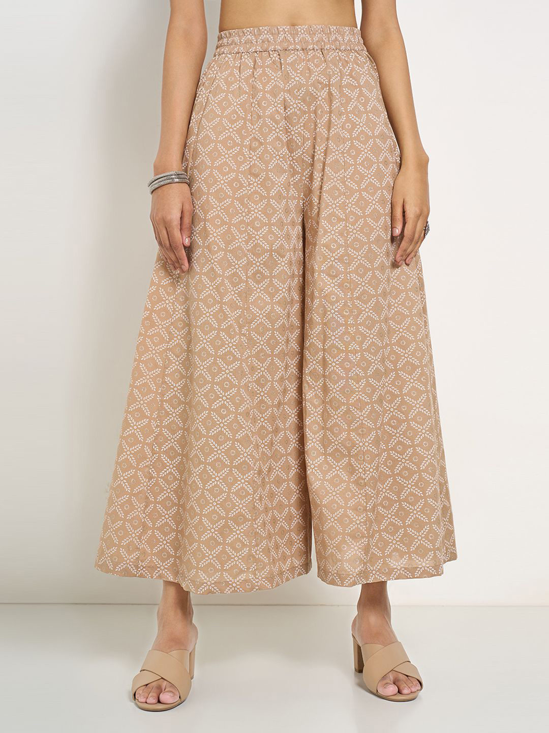 RANGMANCH BY PANTALOONS Women Floral Printed Flared Palazzos