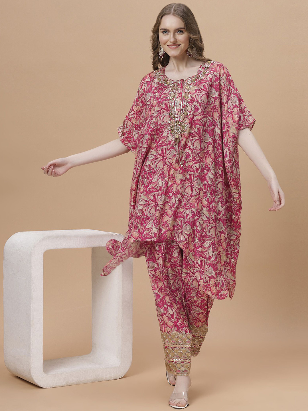 FANTASIA Printed Round Neck Top With Trousers Co-Ords