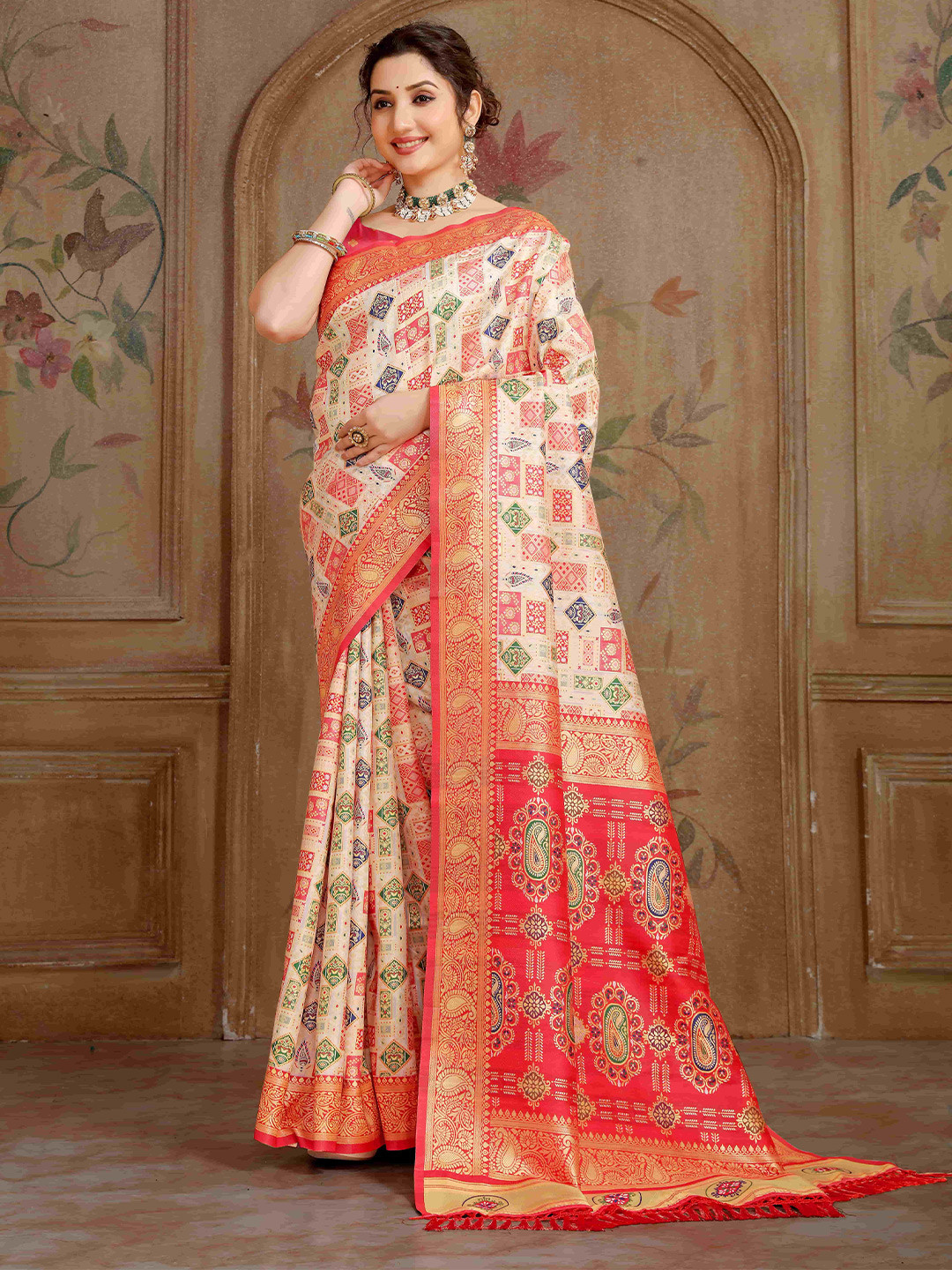 Rare Bello Woven Design Zari Art Silk Patola Saree