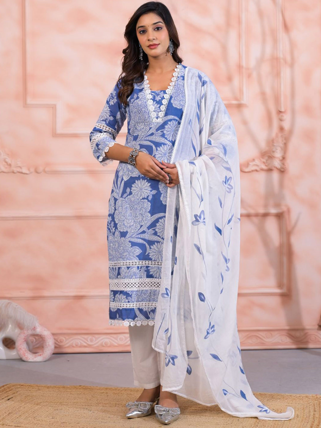 Sindh Fashion Women Floral Printed Regular Kurta with Trousers & With Dupatta
