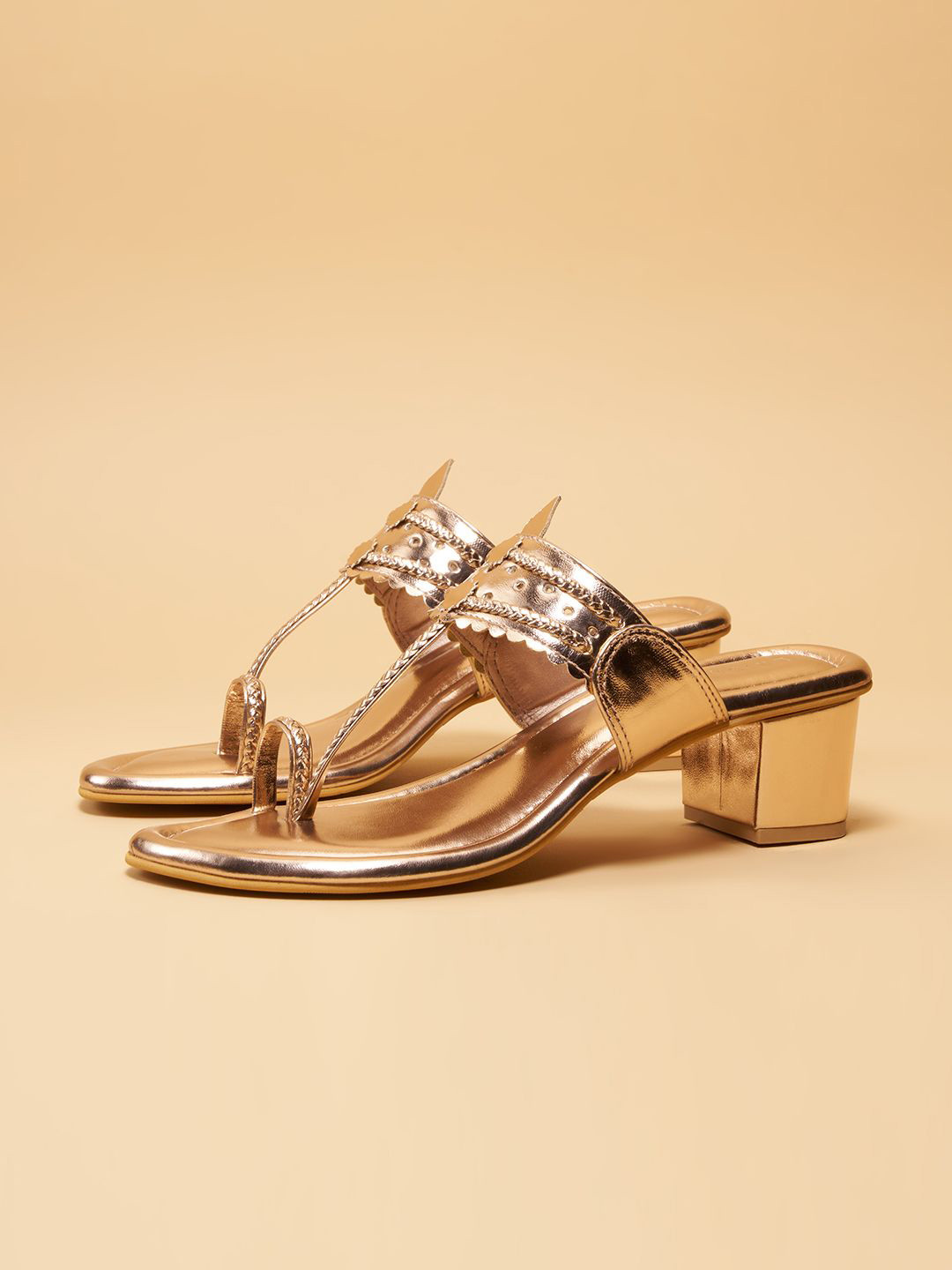 ERIDANI Women Aaliaa Kolhapuri Heels