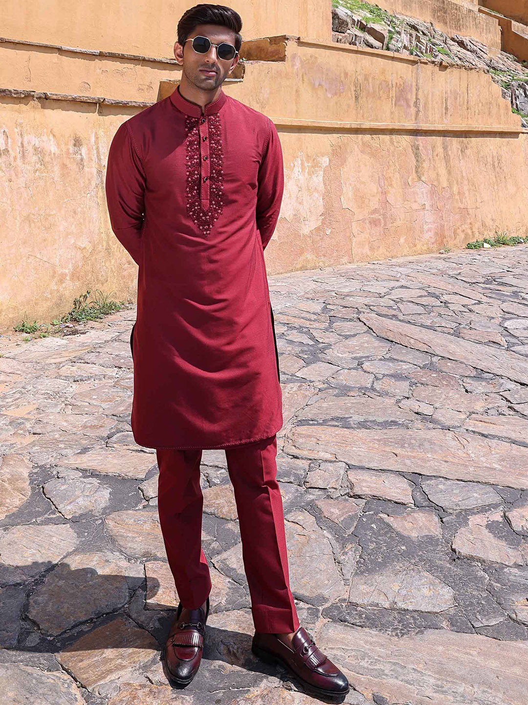 ABKASA Embroidered Mandarin Collar Kurta with Trouser