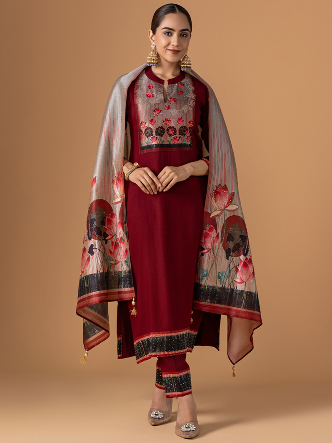 WOMEN PLUS Women Rayon Suit Set  With Dupatta