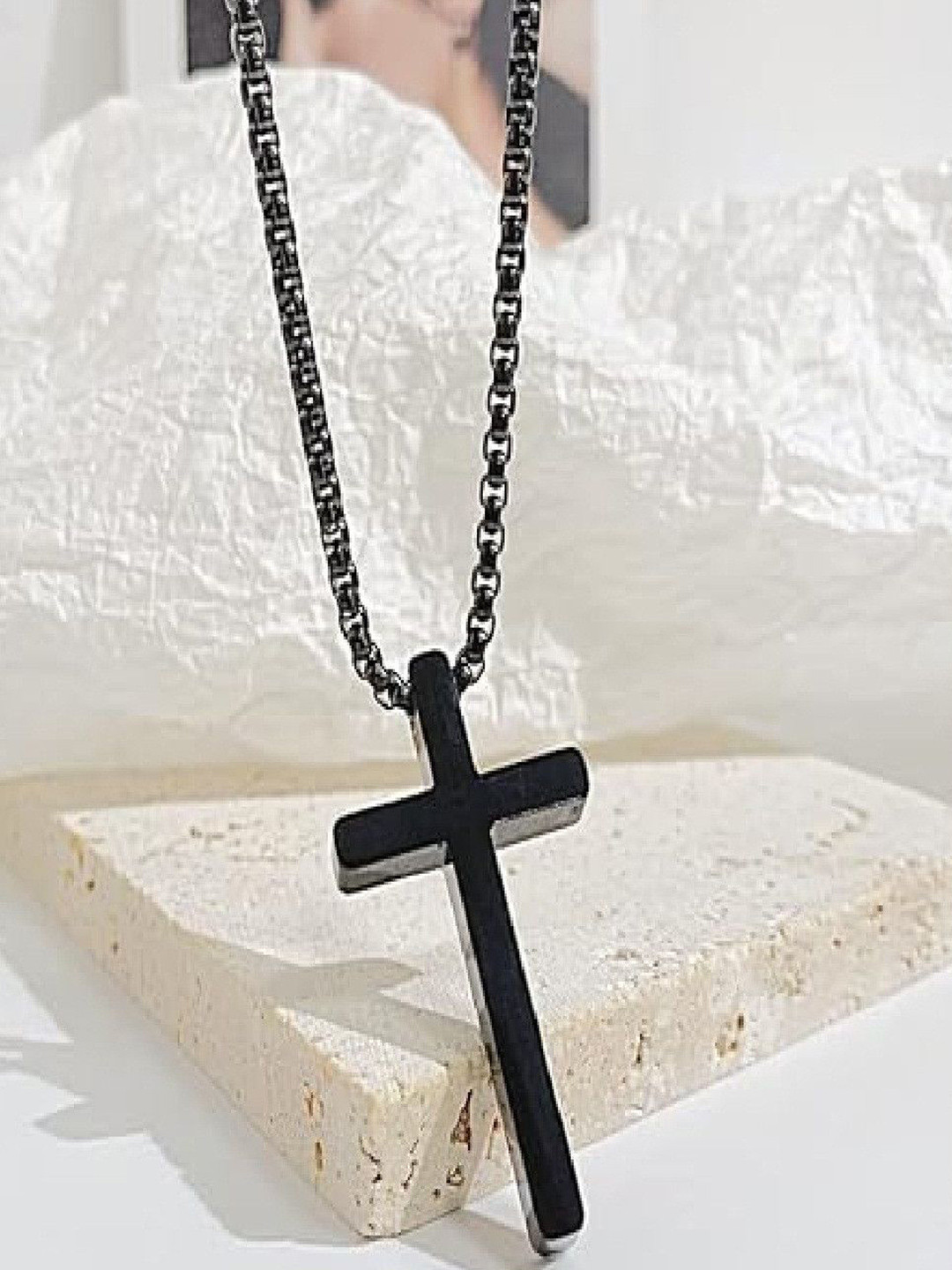 Crazy Fashion Cross Pendants With Chains