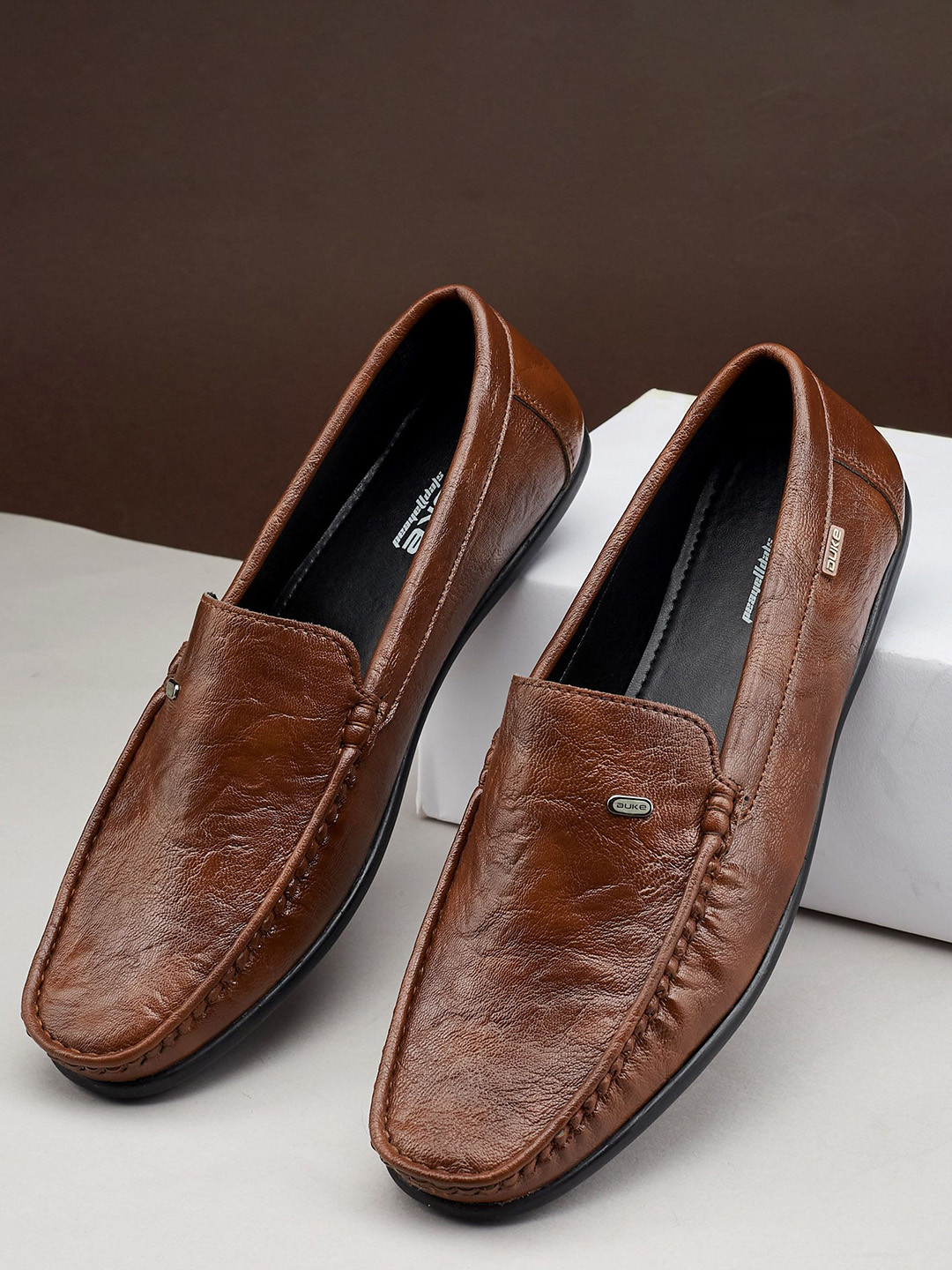 Duke Men Textured Square Toe Classic Loafers