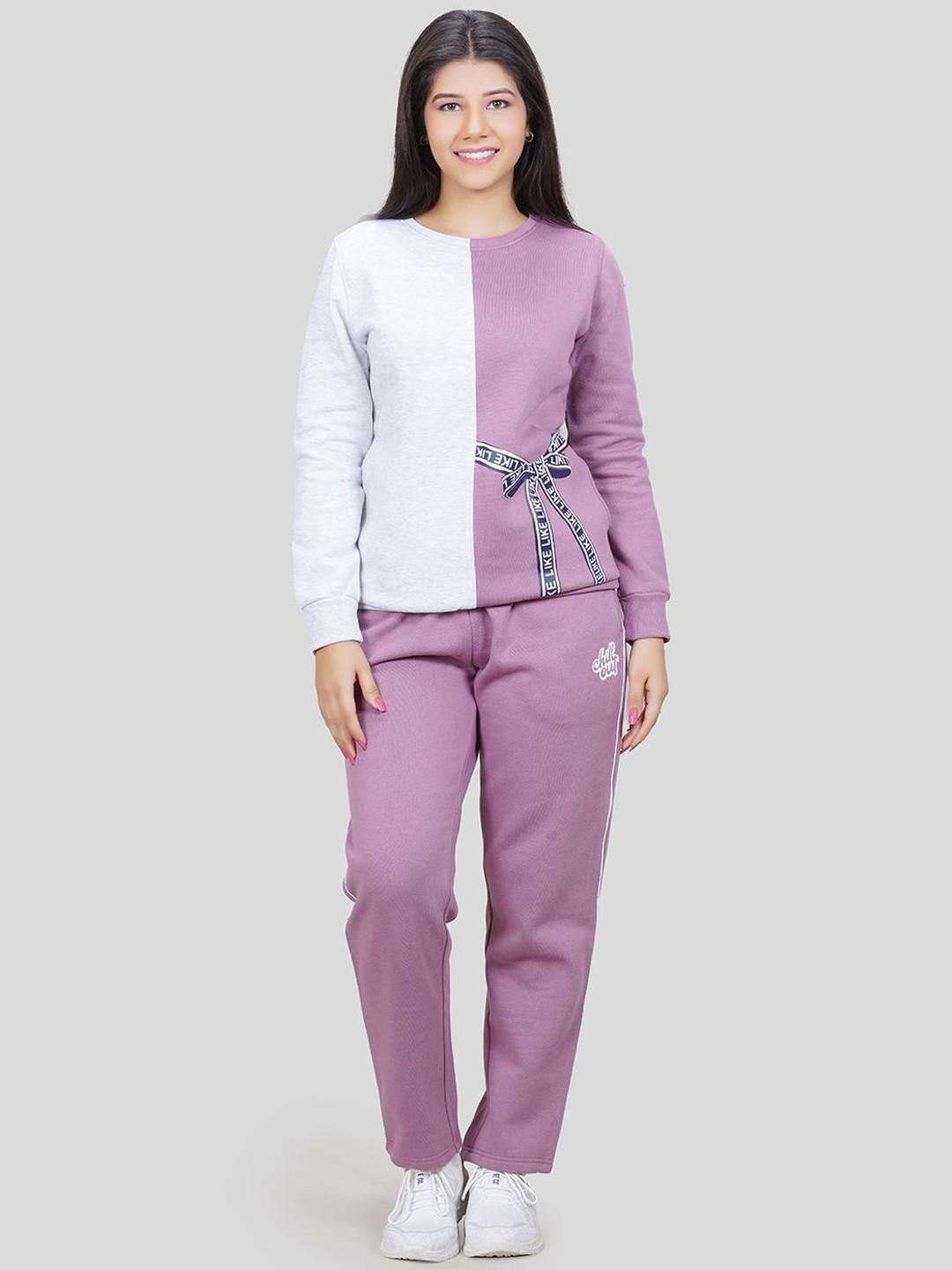 She N She Colourblocked Round Neck T-Shirt With Trousers Co-Ords