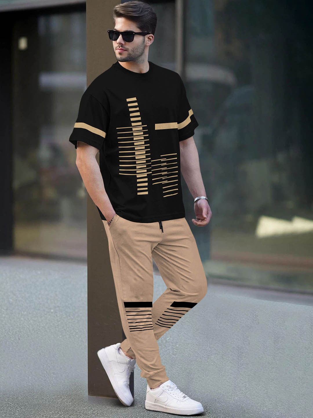 TRIPR Printed T-Shirt With Joggers Co-Ords