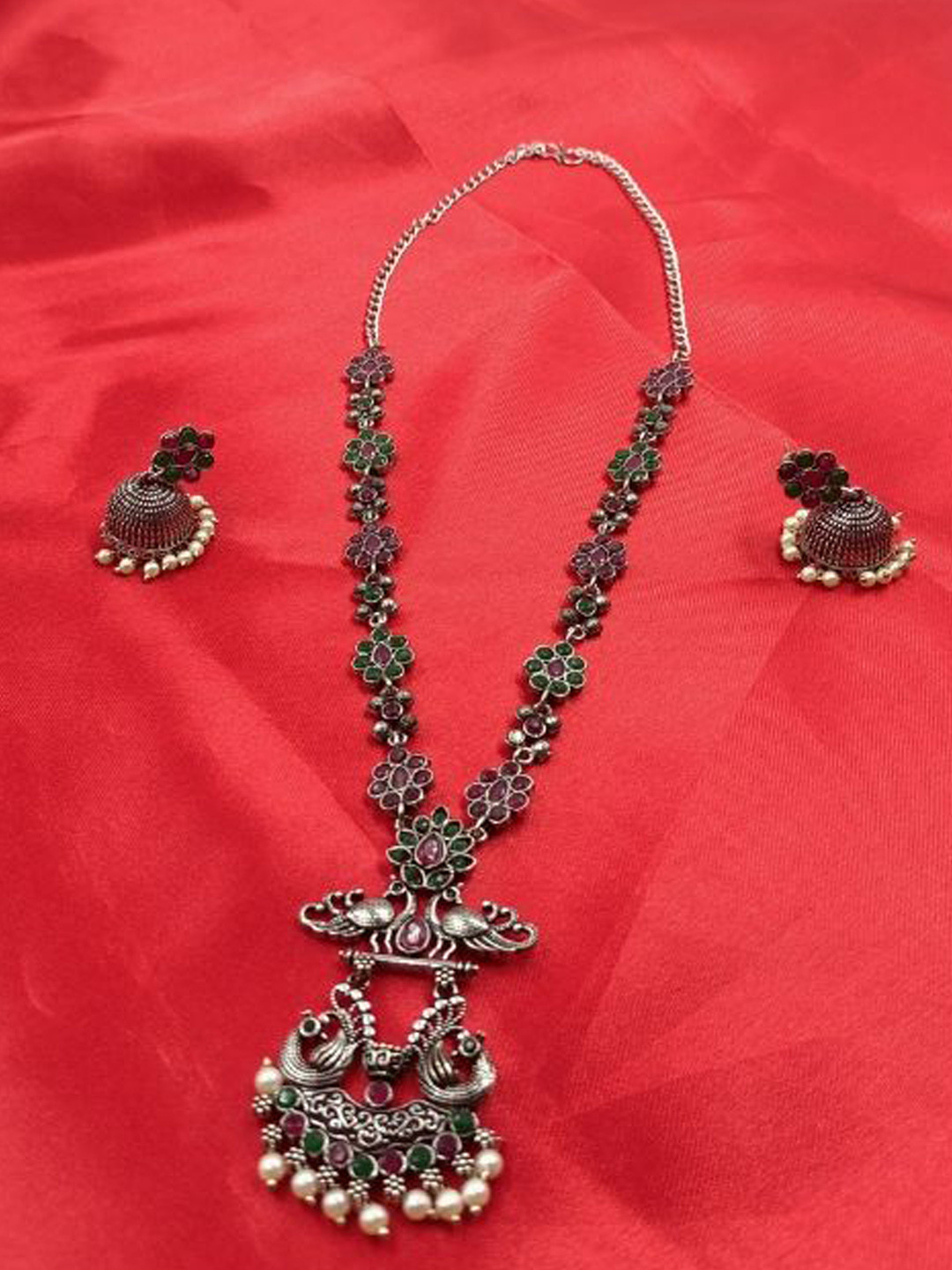 MERA HAAT Brass-Plated Stones -Studded & Beaded Jewellery Set