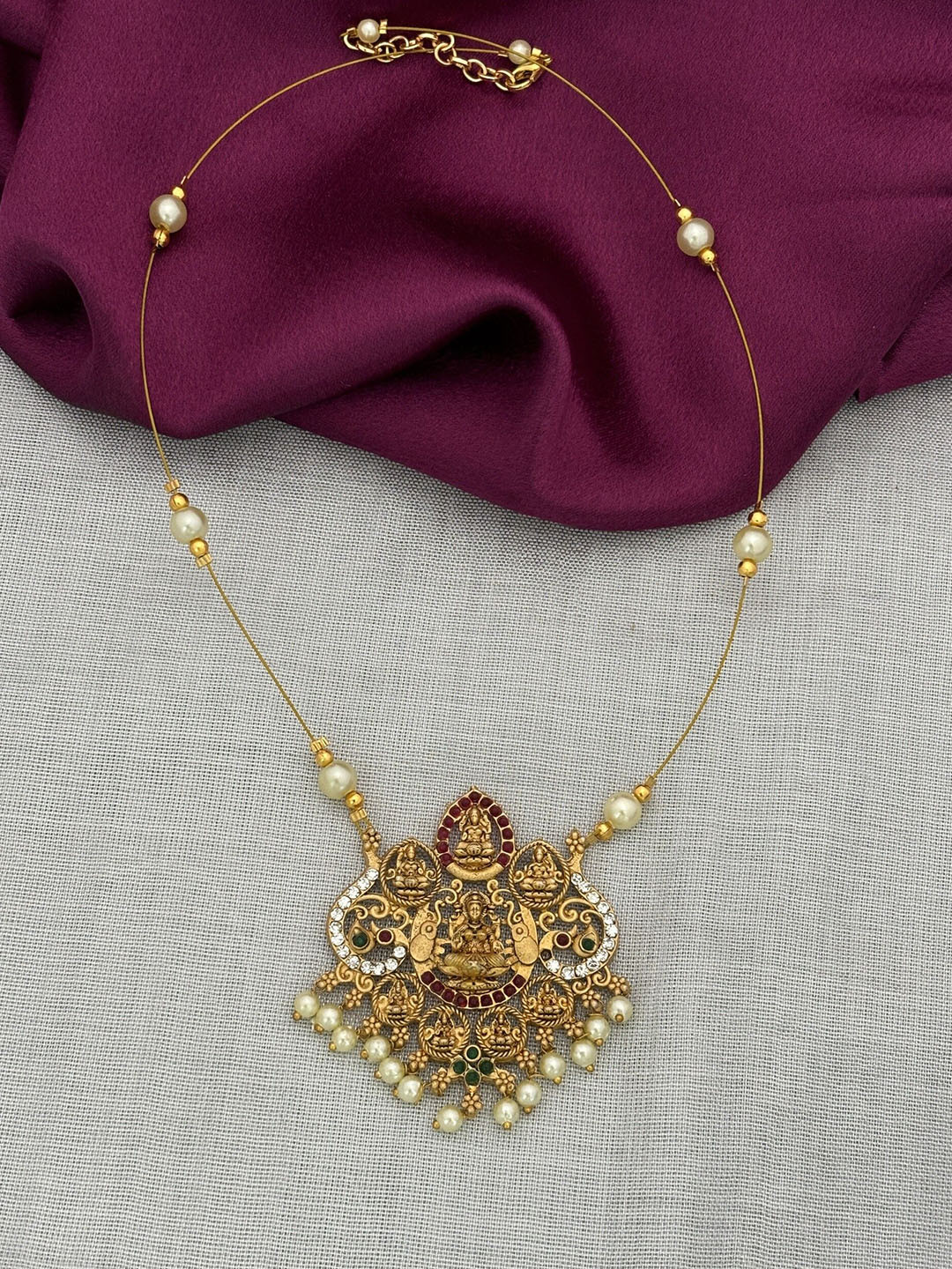 ROFARWORD Gold-Plated Stone Studded & Beaded Necklace