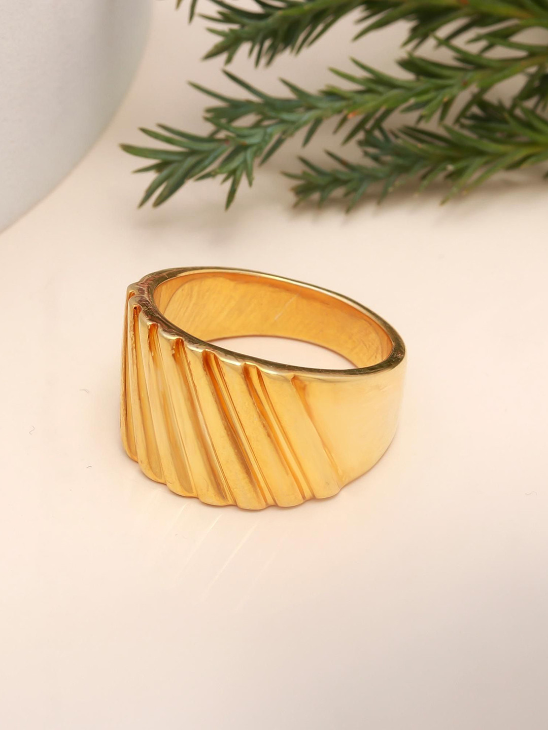 ORO ALMA Gold-Plated Helio Edge Adjustable Finger Ring