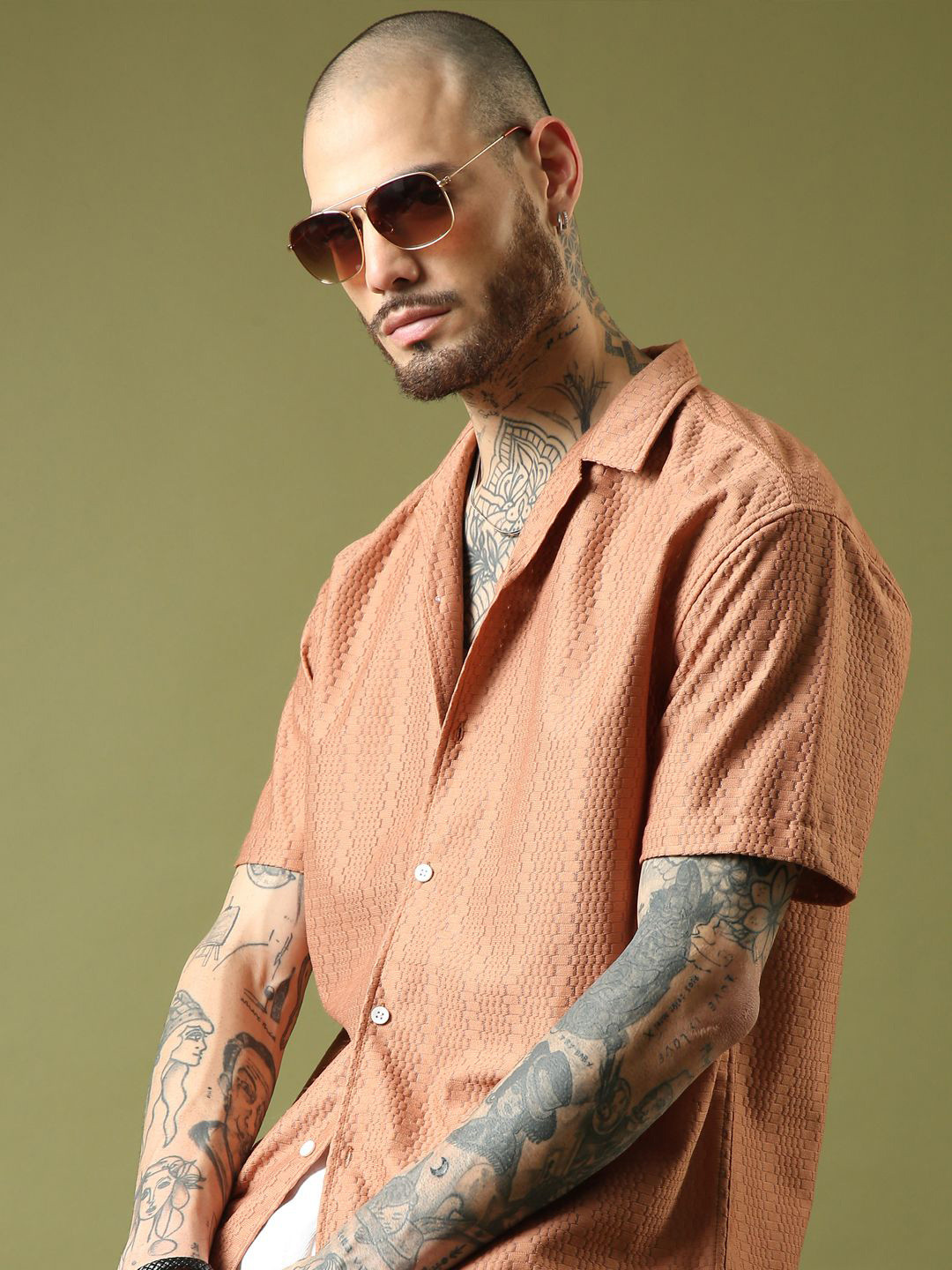 Voroxy Standard Geometric Self Design Wrinkle Free Casual Shirt