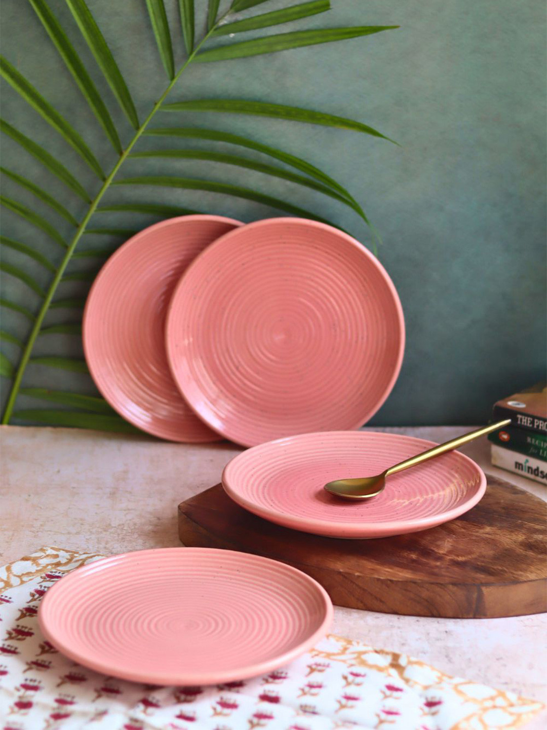 WEAVING HOMES Unisex Set of 4 - Rosy Pink Quarter Plate