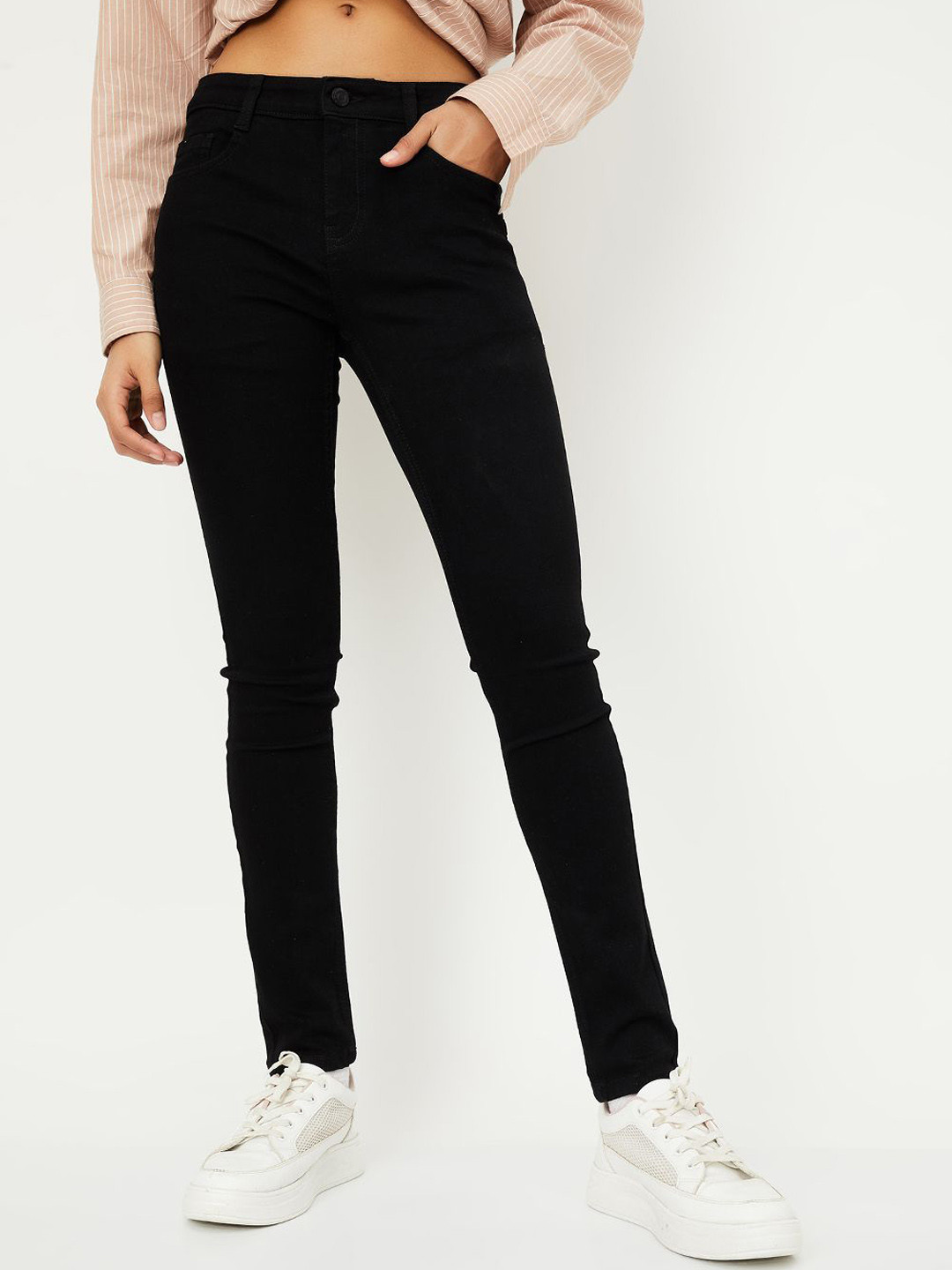 max Women Regular Fit Mid-Rise Jeans
