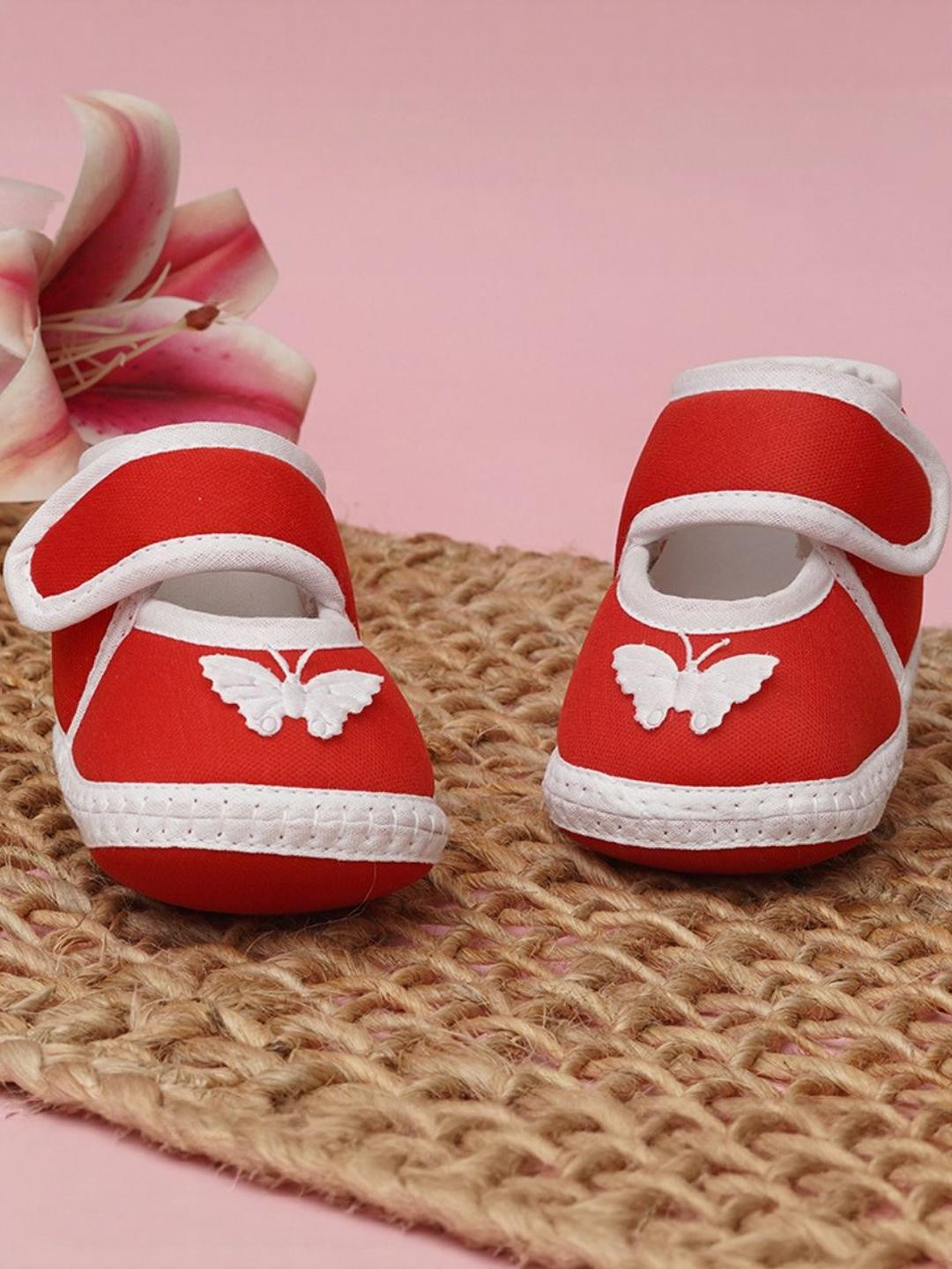 NESKA MODA Girls Red Cotton Booties