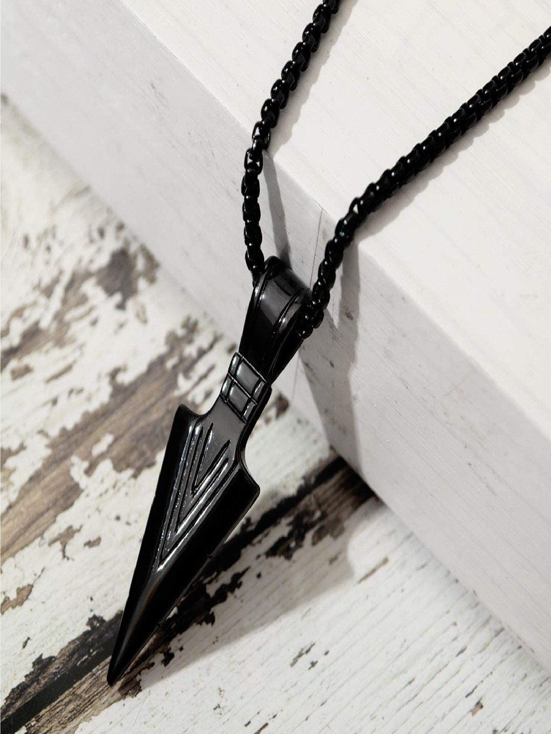Crazy Fashion Unisex Pendants with Chains