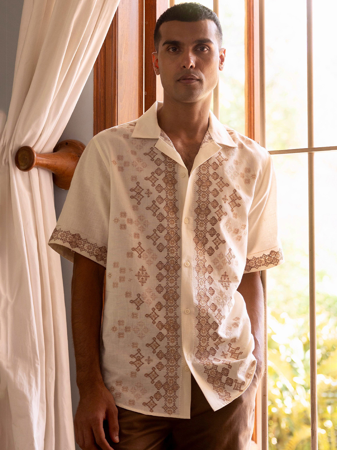 ASUKA Floral Printed Cutaway Collar Relaxed Fit Short Sleeves Embroidered Linen Shirt