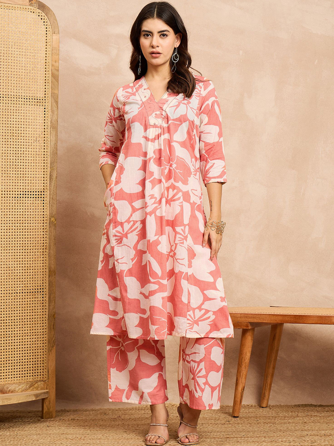 all about you Floral Printed A-Line V Neck Tunic With Palazzos Co-Ords Set