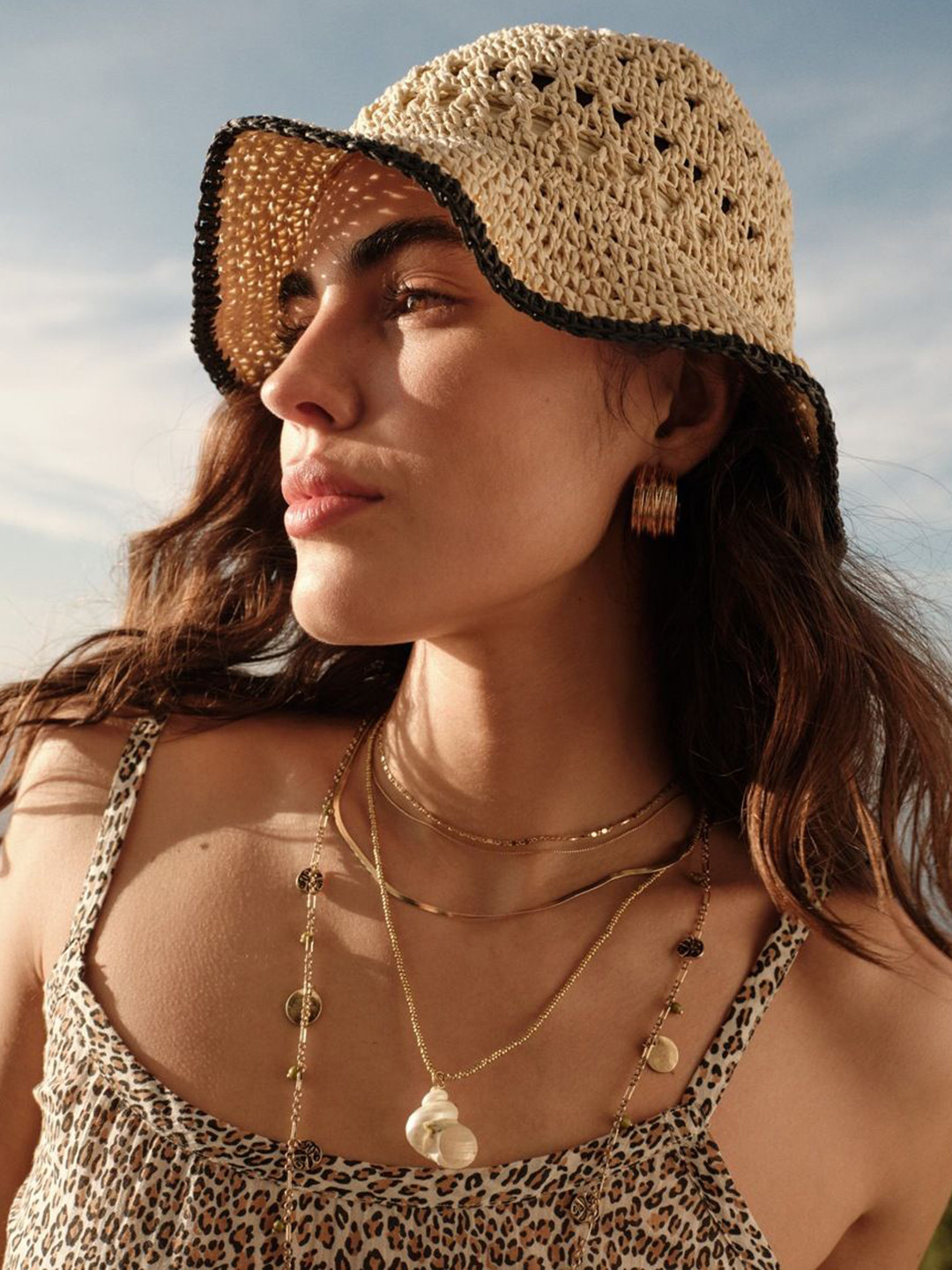 AMERICAN EAGLE OUTFITTERS Women Beige Self Design Bucket Hat