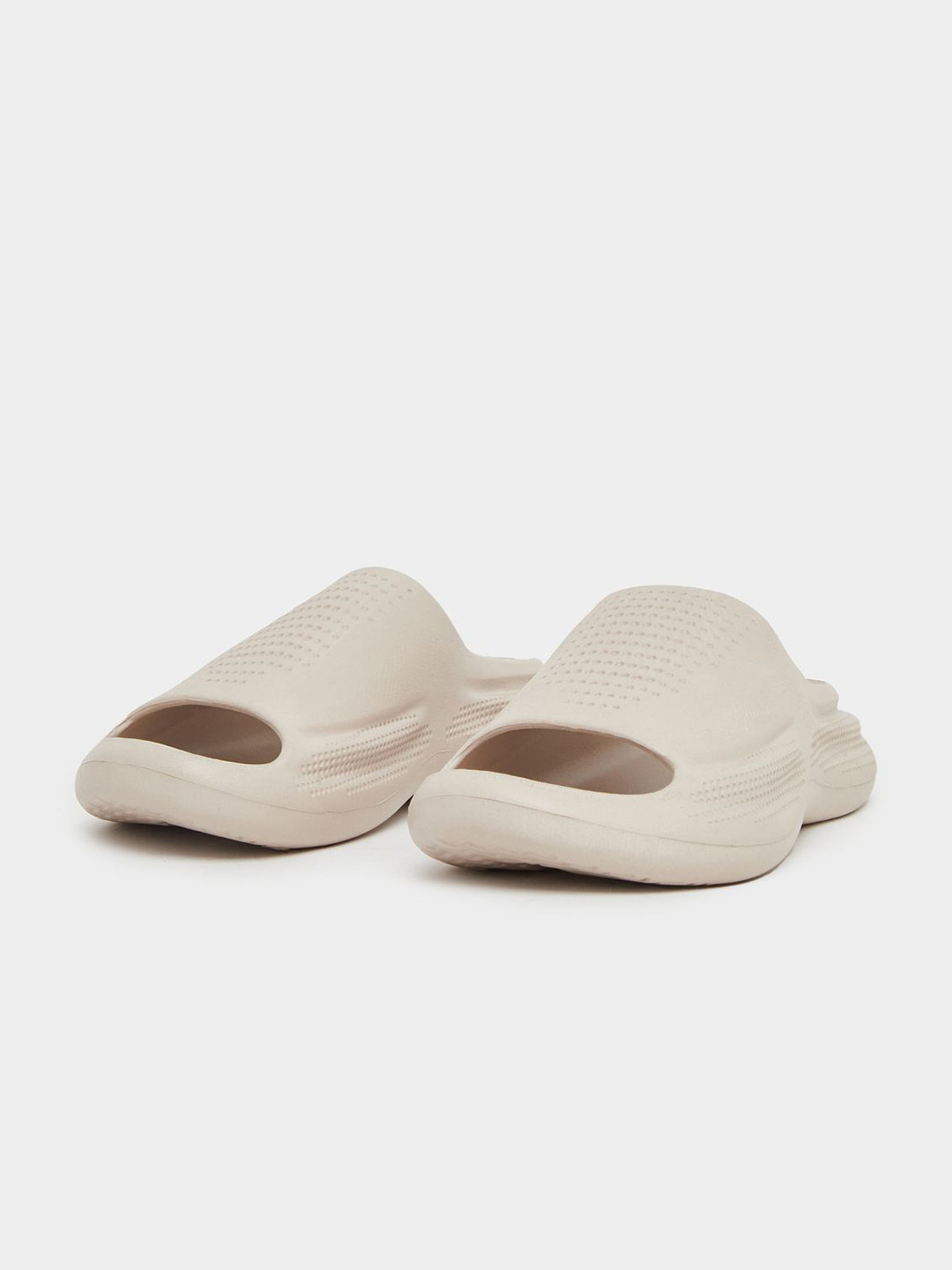 Styli Men Rubber Breathable Upper Comfort Sliders