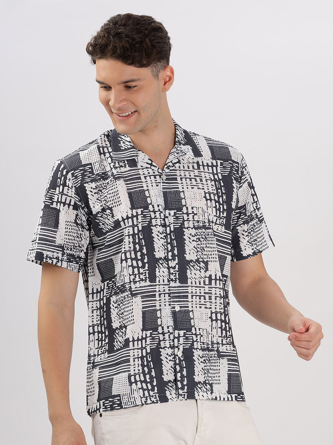 Vestirio Relaxed Abstract Printed Cuban Collar Casual Shirt