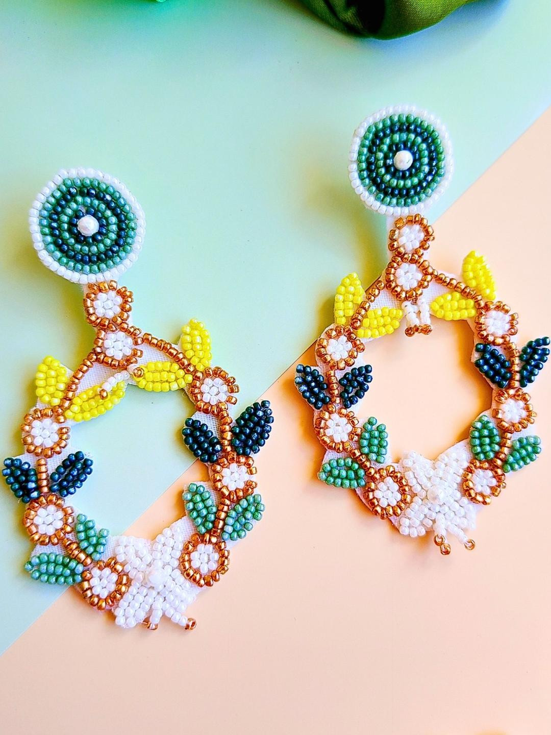 Tipsy closet Handmade Beaded Earrings