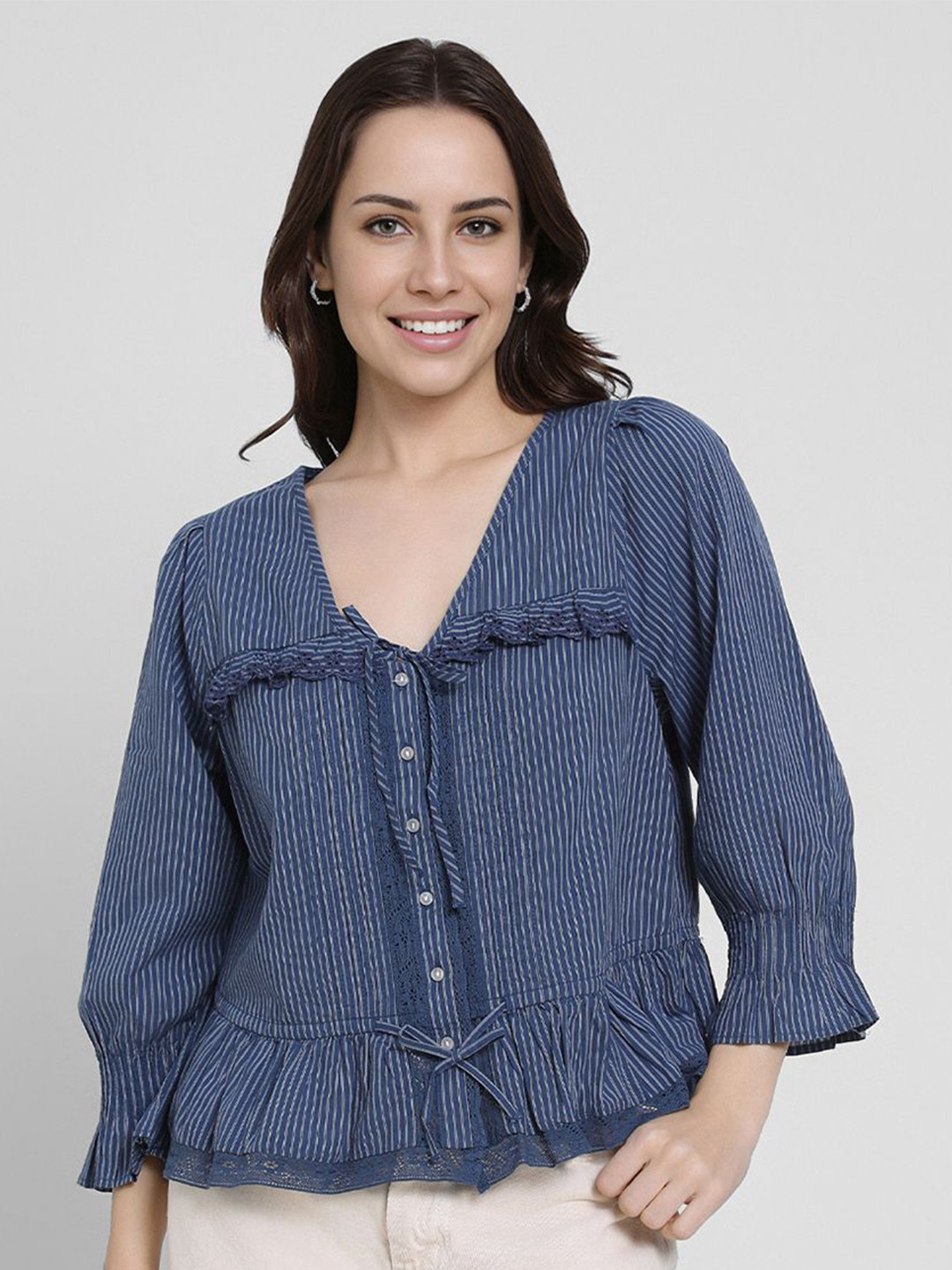 AMERICAN EAGLE OUTFITTERS Vertical Striped Tie-Ups Cuffed Sleeves Cotton Blouson Top
