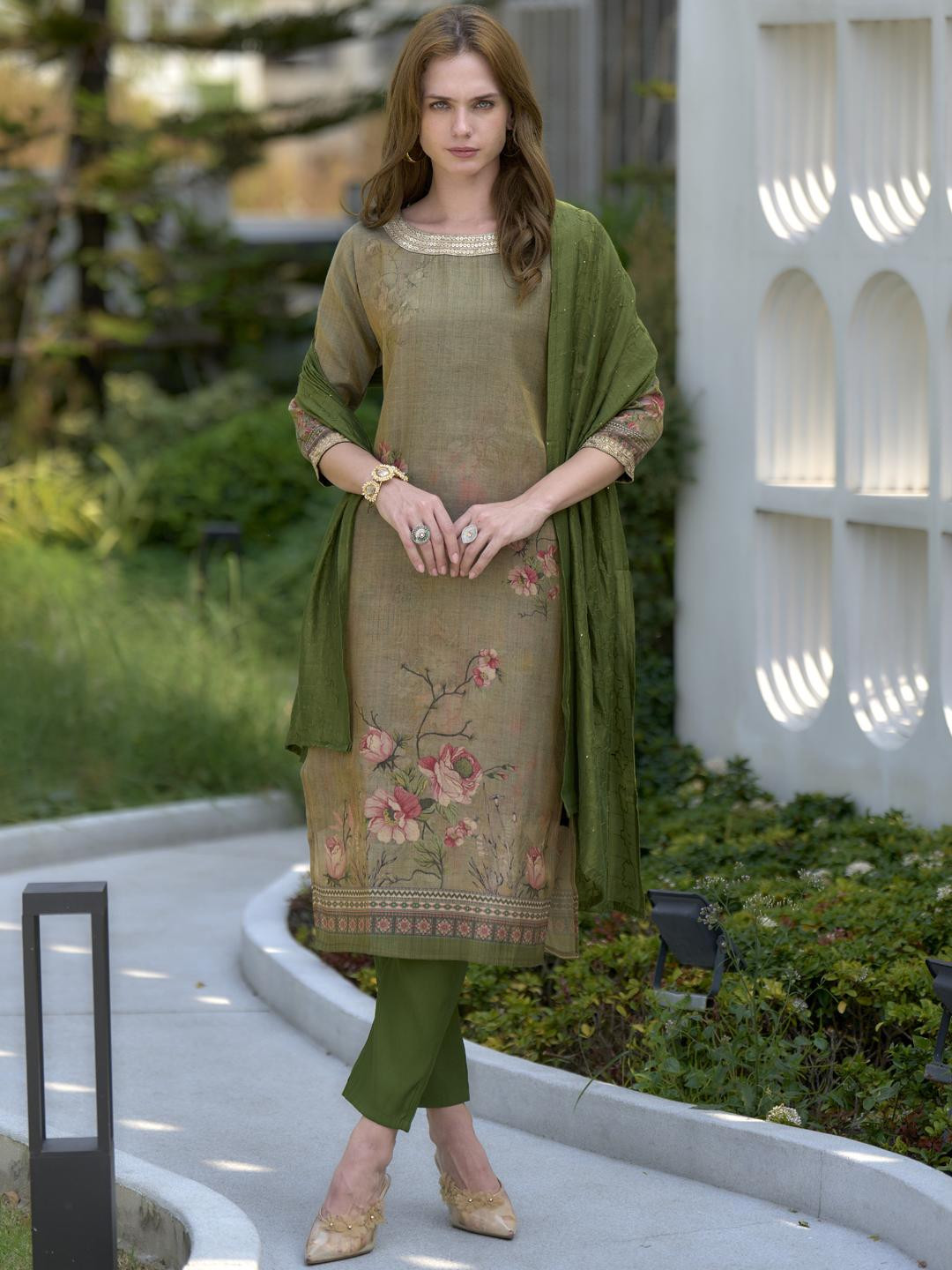 Moss Green Embroidered Tissue Kurta Set with Viscose Dupatta