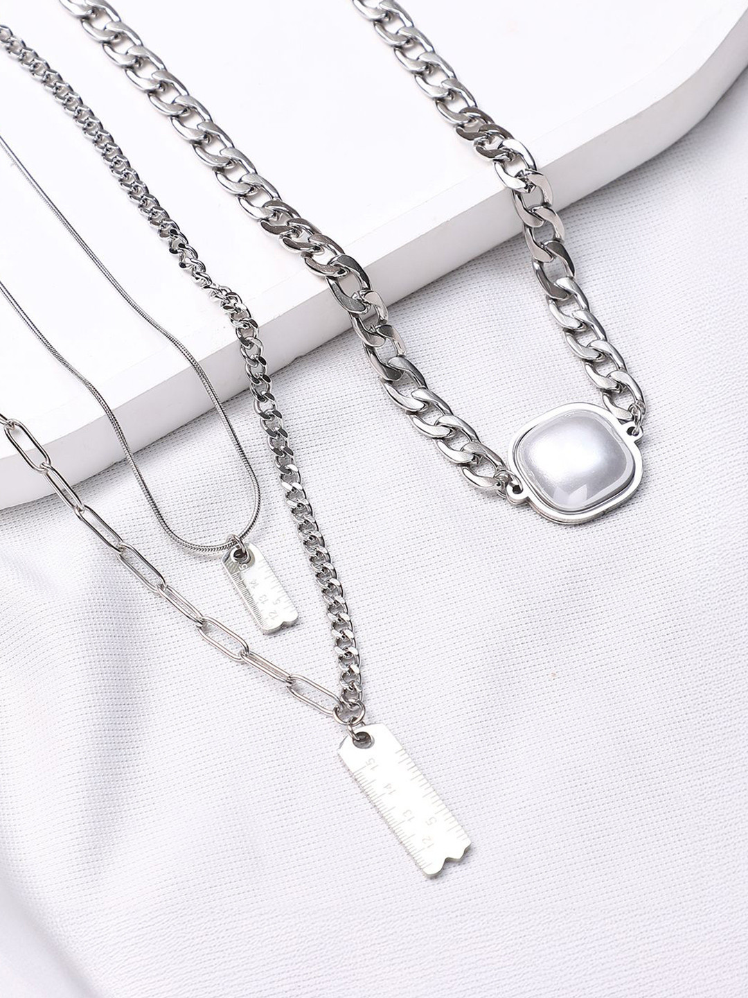 SOHI Set of 2 Silver-Plated Pearls Beaded Urban Chains