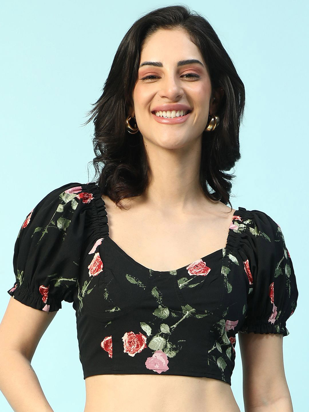 Oxolloxo Women Floral Print Short Sleeve Sweetheart Neck Smocking Detail Crop Top