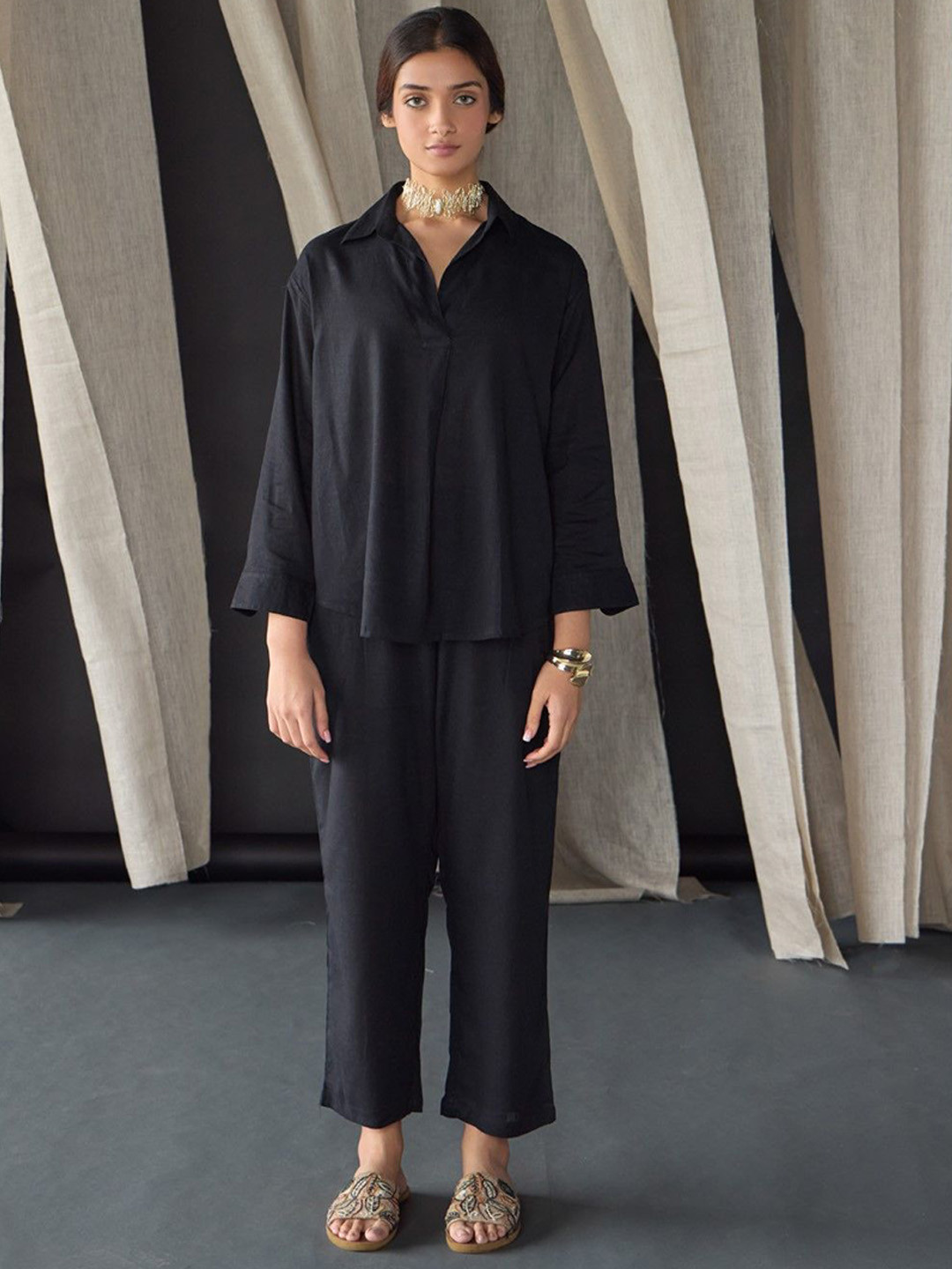 Bombay Bloom Linen Shirt Collar Neck Tunic With Trousers Co-Ords