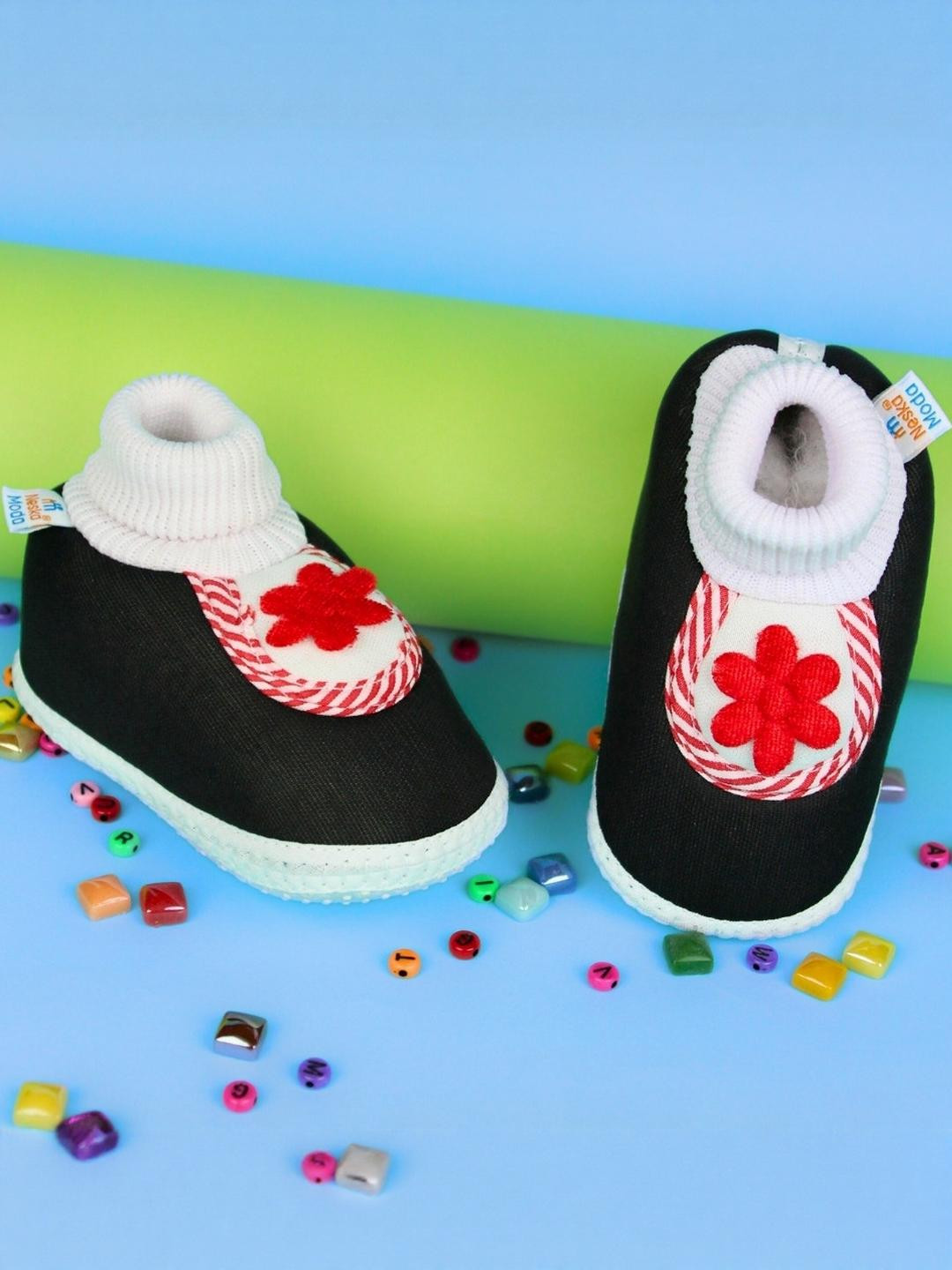 NESKA MODA 6 To 12 Months Infants Cotton Slip-On Shoes/ Booties