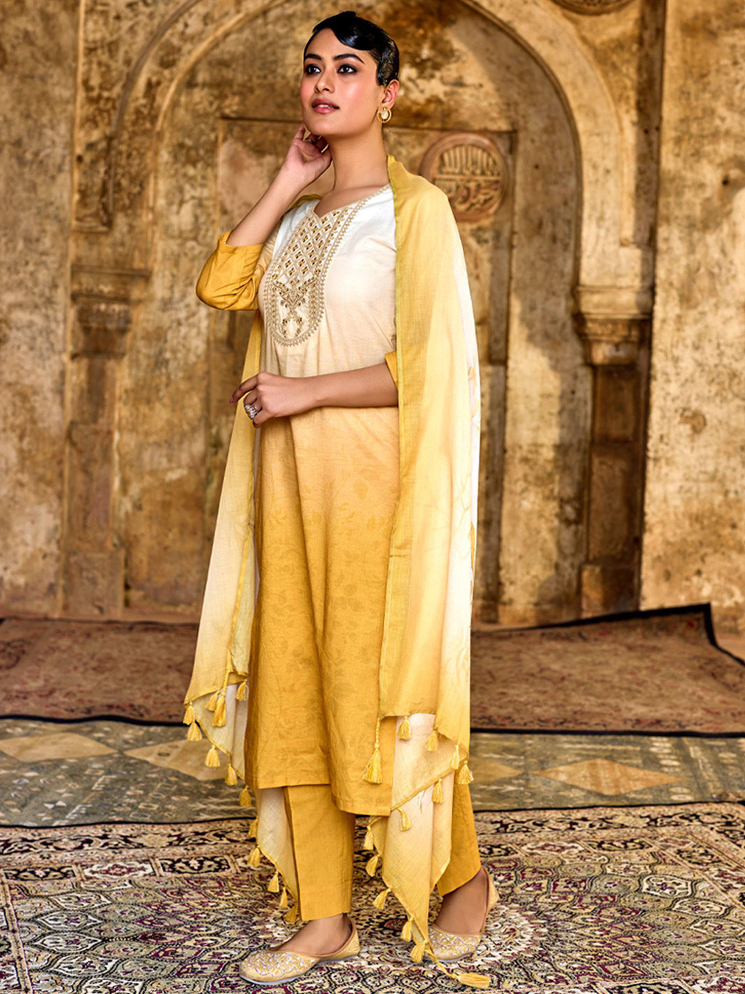 WOMEN PLUS Women Digitally Printed Pure Cotton Suit Set Kurta Sets