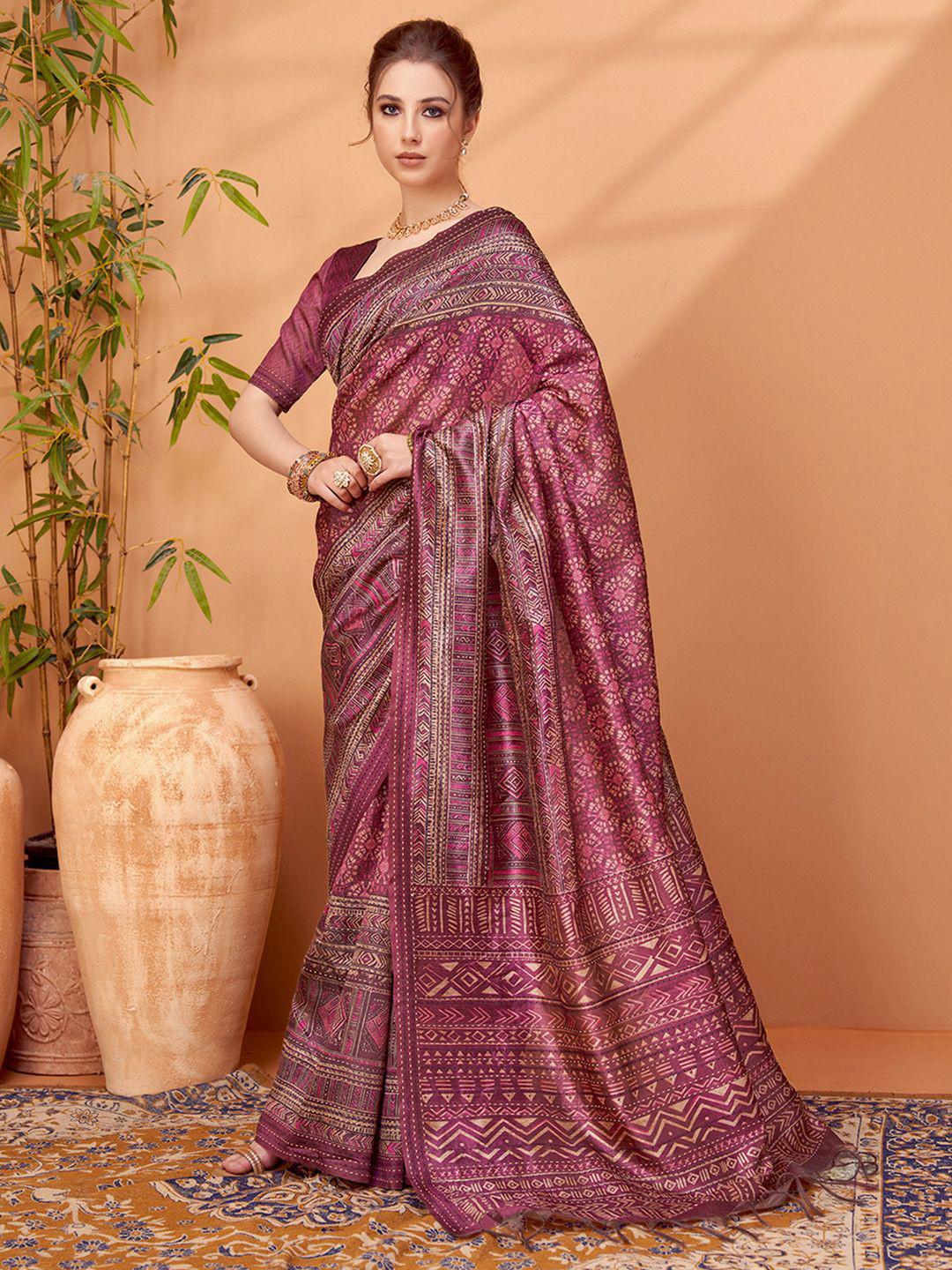 Sangria Abstract Printed Saree With Matching Blouse