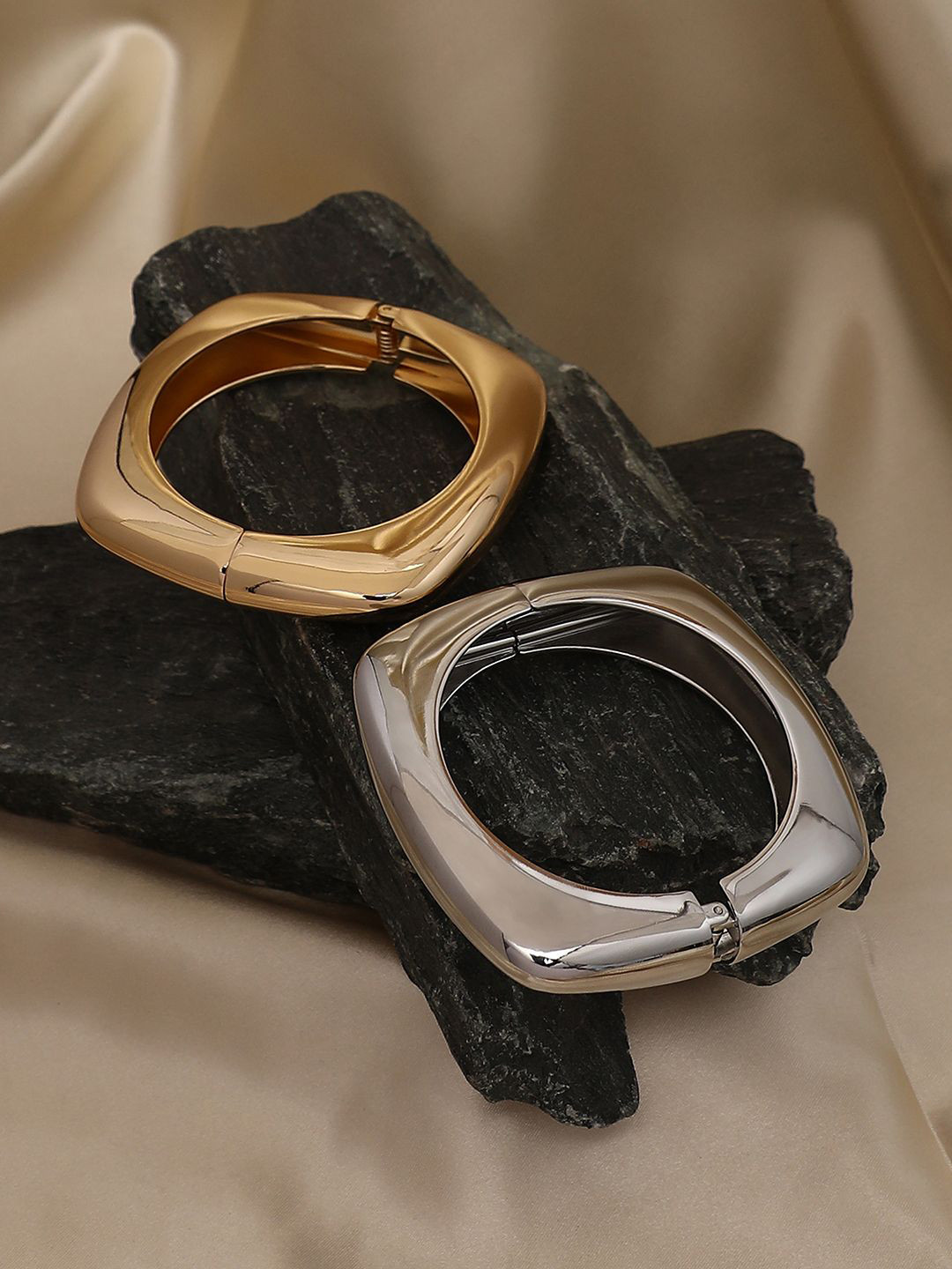 SOHI Women Set of 2 Chunky-Quad Bangle-Style Bracelets