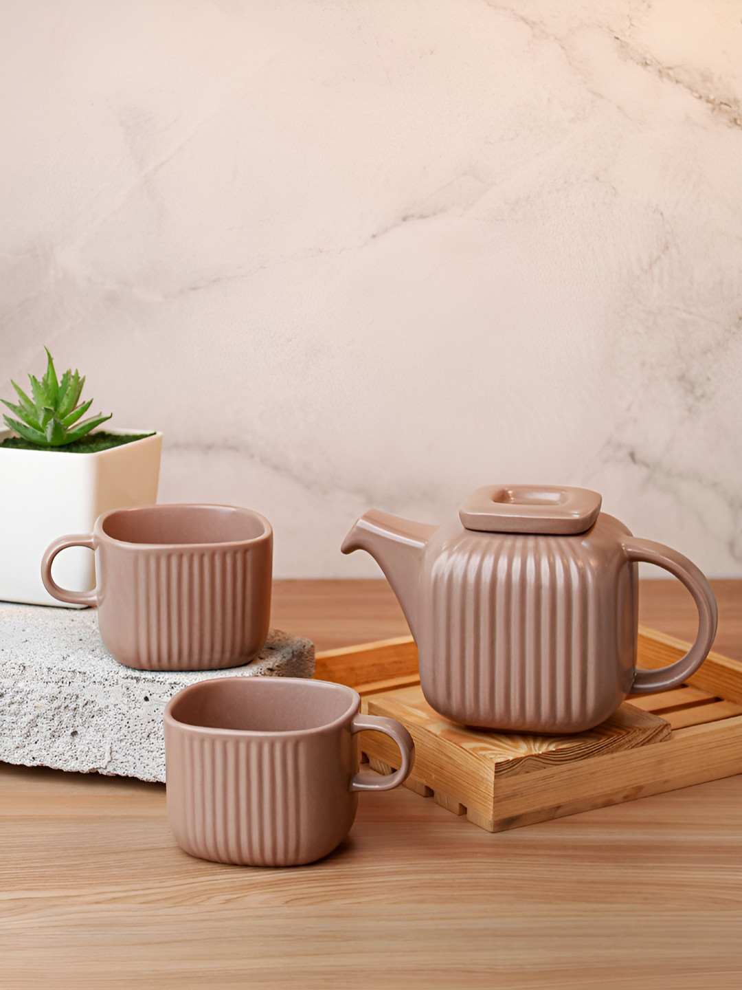 Vola Global LLP Artistic Floral Doodle Brown Textured Porcelain Handmade 2 Piece Cups with Kettle-200ml