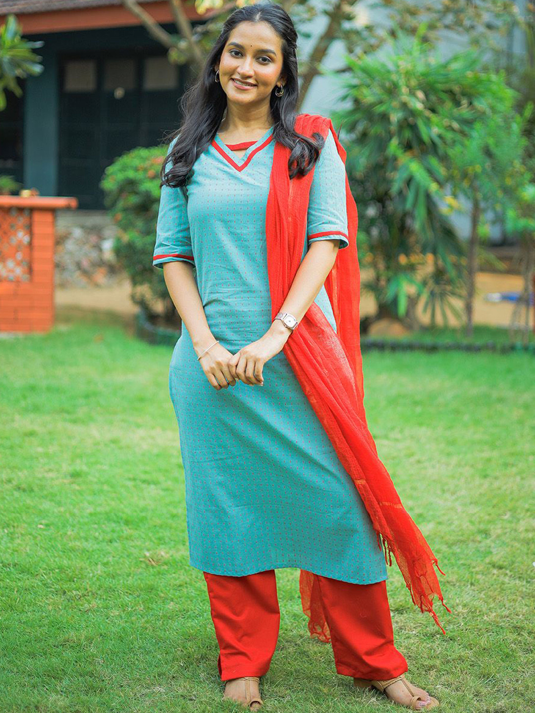 Vastara the Label Women Mint Green and Red Handloom Cotton Suit Set