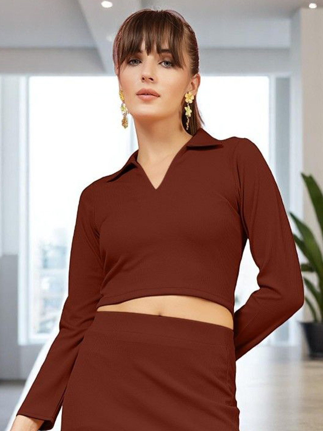 The Roadster Lifestyle Co Women Ribbed Shirt Collar Fitted Crop Top
