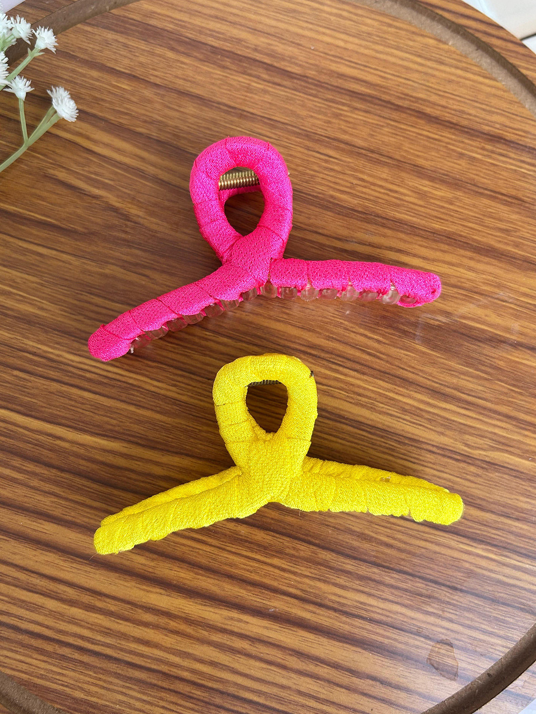 Radhya Accessories Women Set of 2 Fabric Wrapped Acrylic Infinity Hair Claws